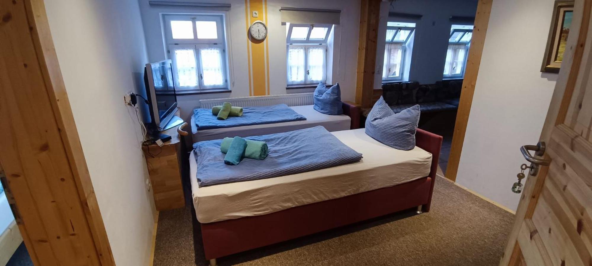 Ferienwohnung Leon Heldburg ภายนอก รูปภาพ