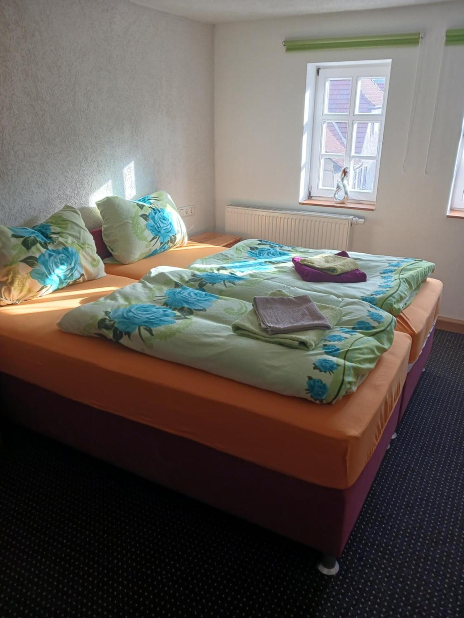 Ferienwohnung Leon Heldburg ภายนอก รูปภาพ